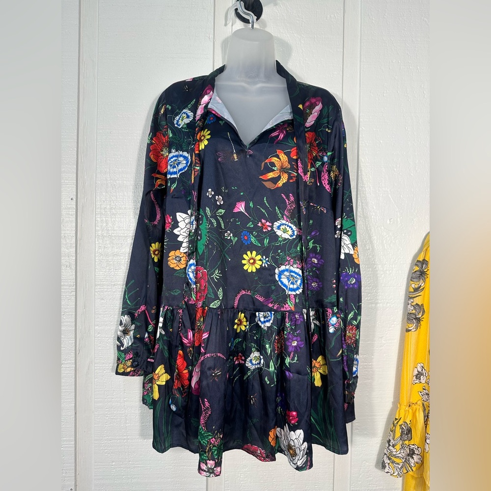 Ellos Navy Women’s Floral Top Size 16 EUC